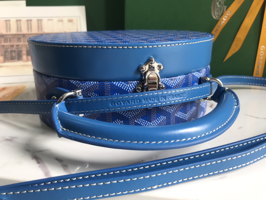 The Alto Hatbox Trunk Bag In Blue